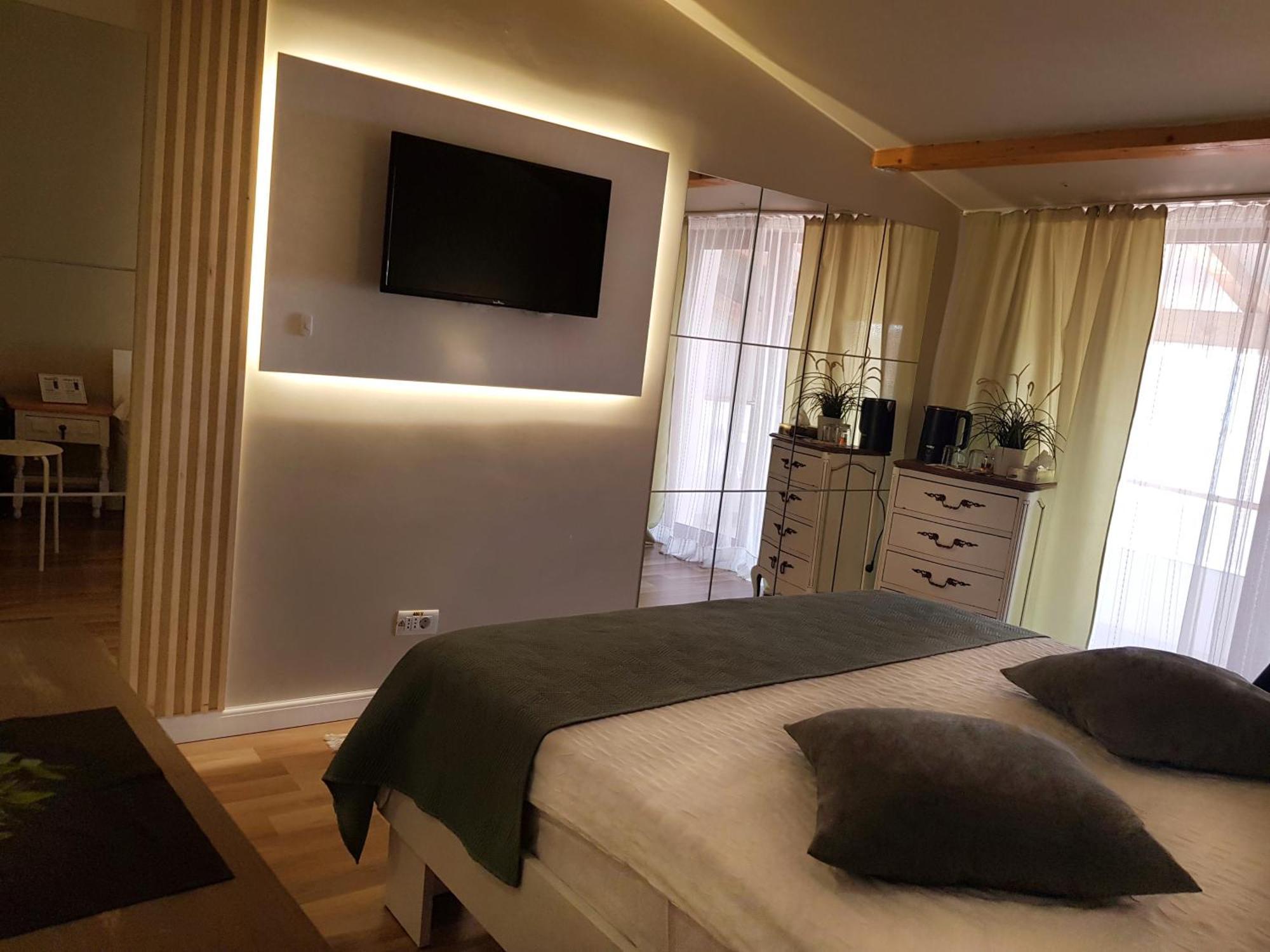 Elania Residence Târgu Jiu Exteriér fotografie